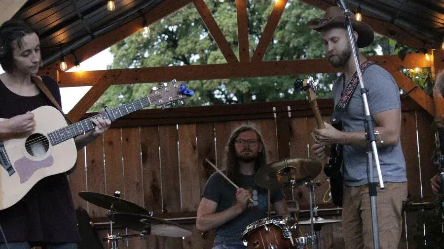 Common Fields April 6 show announcement